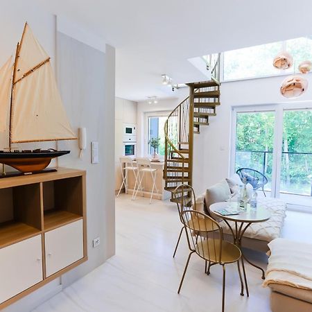 M&K Apartamenty Sailors Golden Yacht, Gdansk - Wyspa Sobieszewska Екстер'єр фото