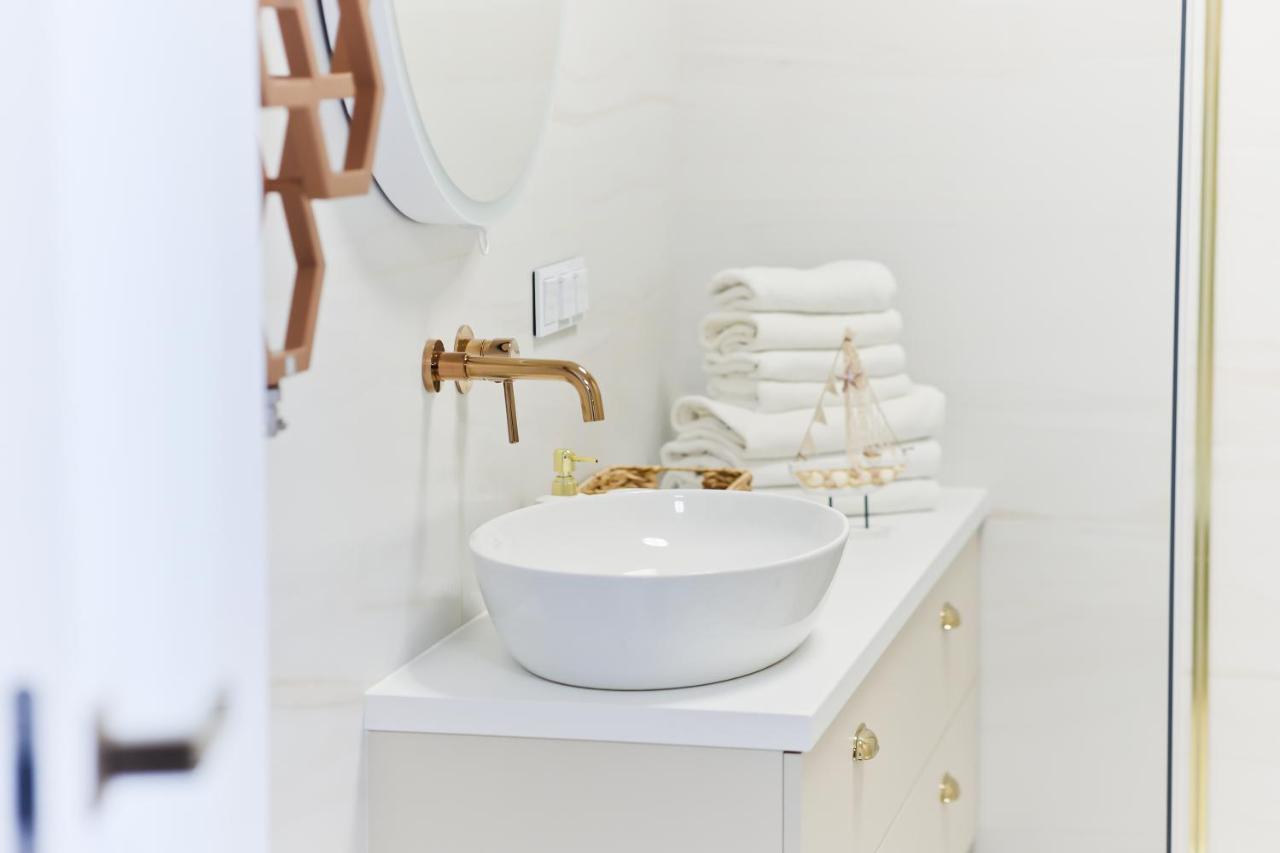 M&K Apartamenty Sailors Golden Yacht, Gdansk - Wyspa Sobieszewska Екстер'єр фото