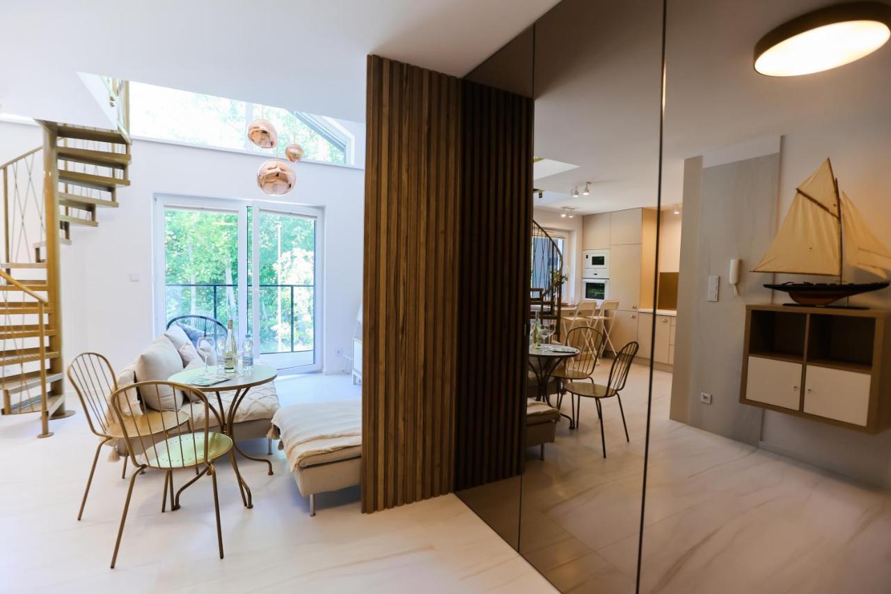 M&K Apartamenty Sailors Golden Yacht, Gdansk - Wyspa Sobieszewska Екстер'єр фото