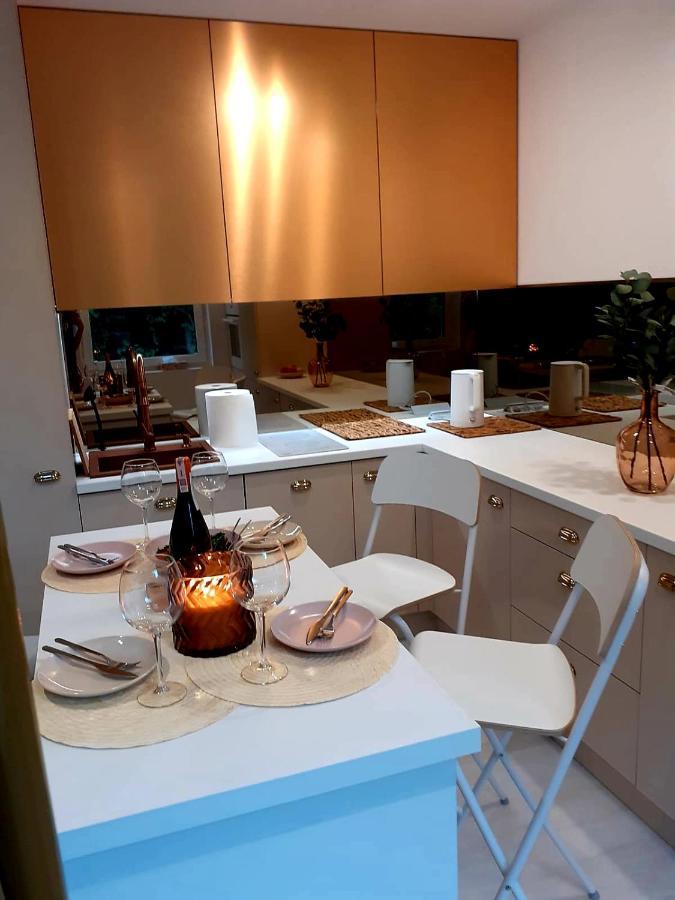 M&K Apartamenty Sailors Golden Yacht, Gdansk - Wyspa Sobieszewska Екстер'єр фото